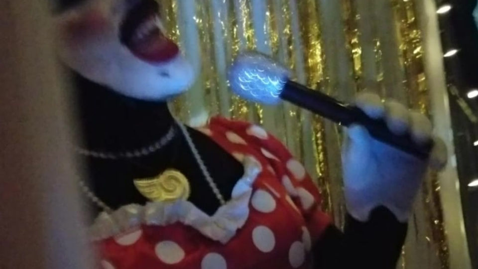PeeVira's SCAREavan SingAlong